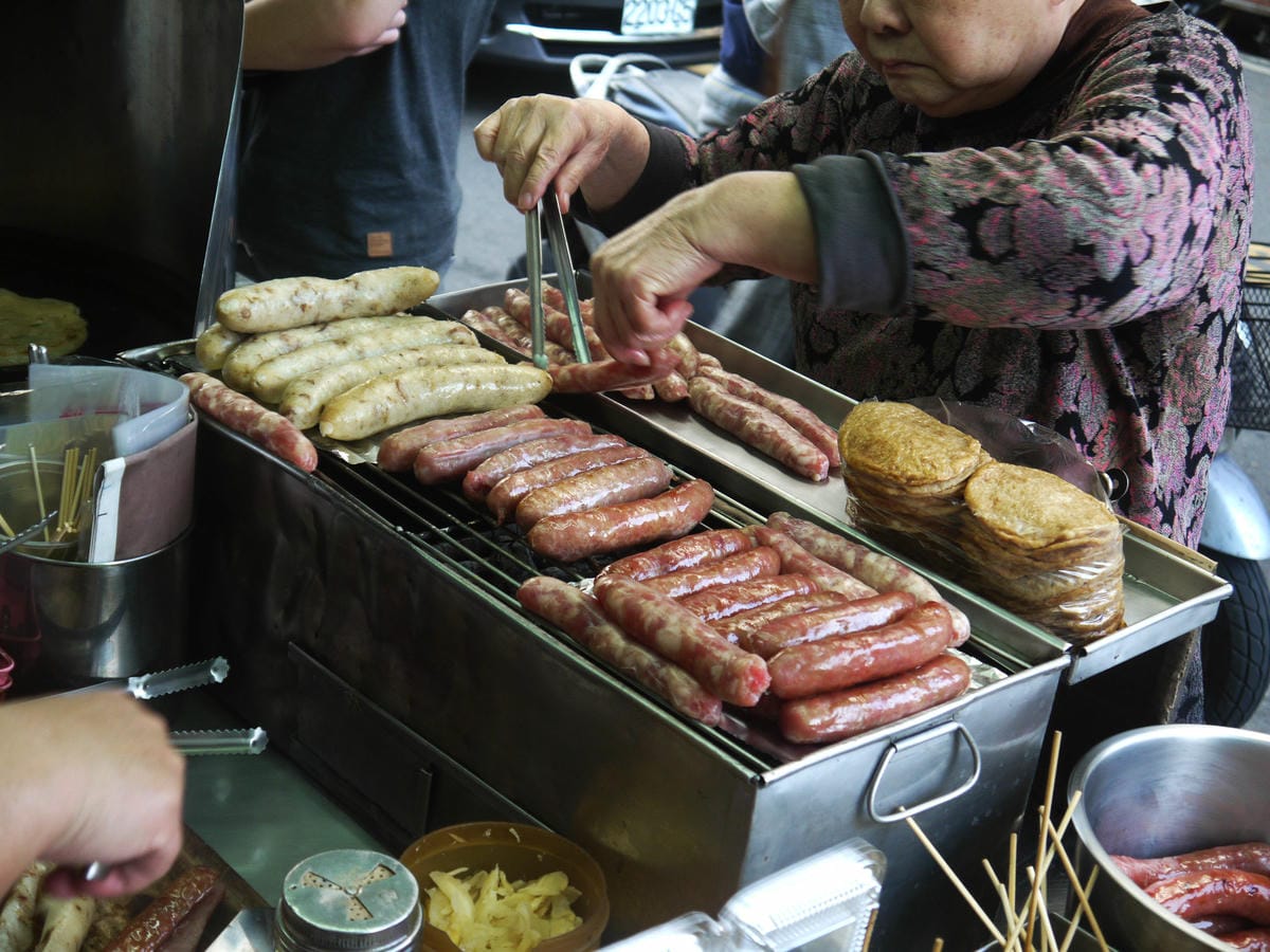 興中夜市大腸香腸蔥抓餅 興中夜市大腸香腸蔥抓餅
