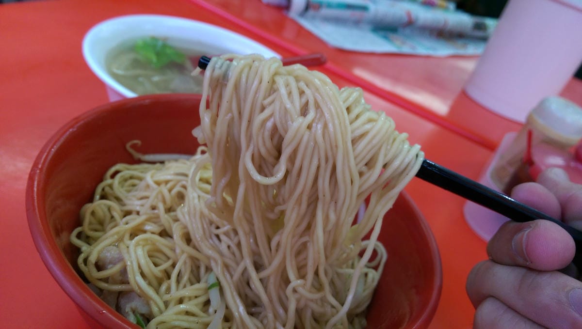 廣招英
