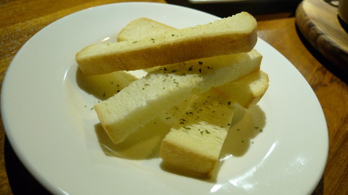 麋鹿背包 Moose Bag Bistro餐酒館 /飛鏢