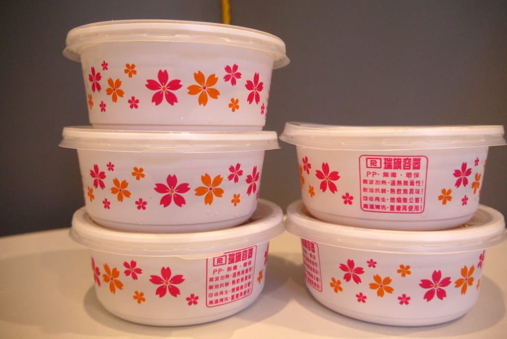 桃膠銀耳蓮子湯