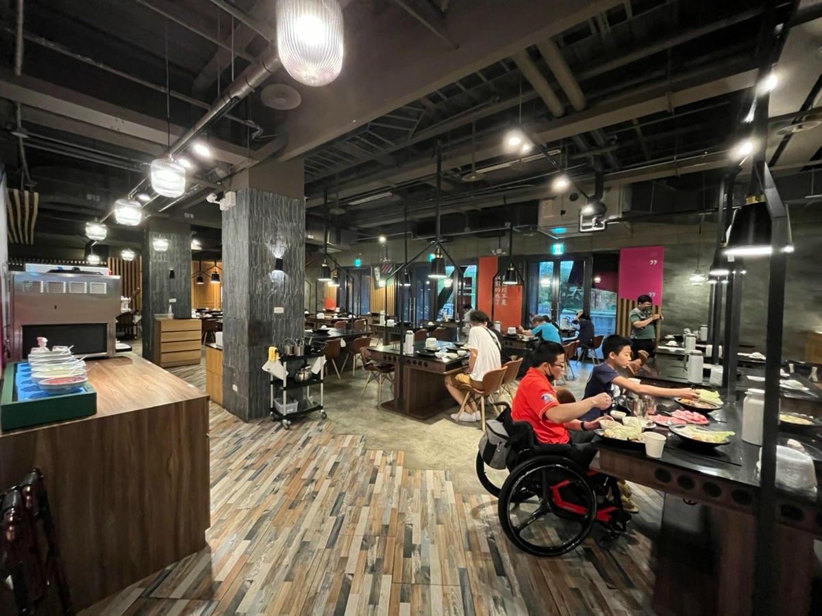 狂一鍋台鋁店