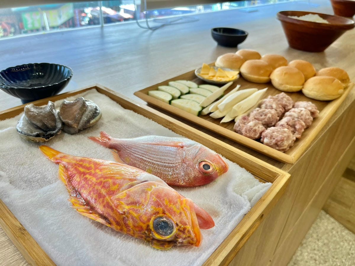 【高雄午餐】台北一位難求&零負評的無菜單鐵板燒- 明水然。 【高雄午餐】台北一位難求&零負評的無菜單鐵板燒- 明水然。