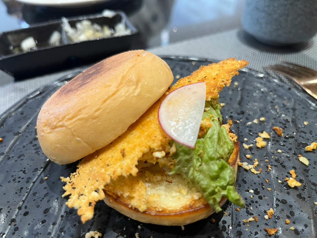 【高雄午餐】台北一位難求&零負評的無菜單鐵板燒- 明水然。 【高雄午餐】台北一位難求&零負評的無菜單鐵板燒- 明水然。