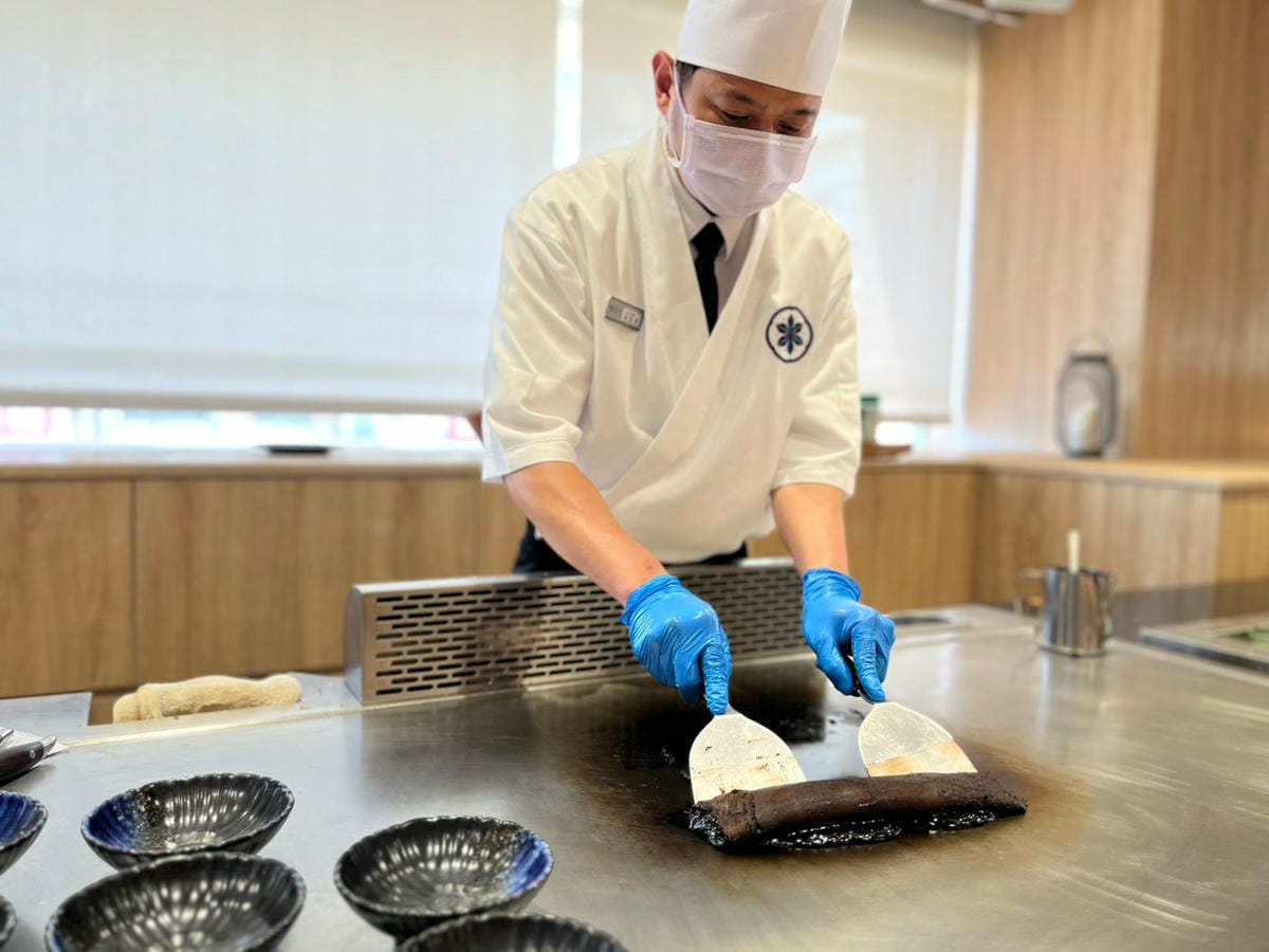 【高雄午餐】台北一位難求&零負評的無菜單鐵板燒- 明水然。 【高雄午餐】台北一位難求&零負評的無菜單鐵板燒- 明水然。