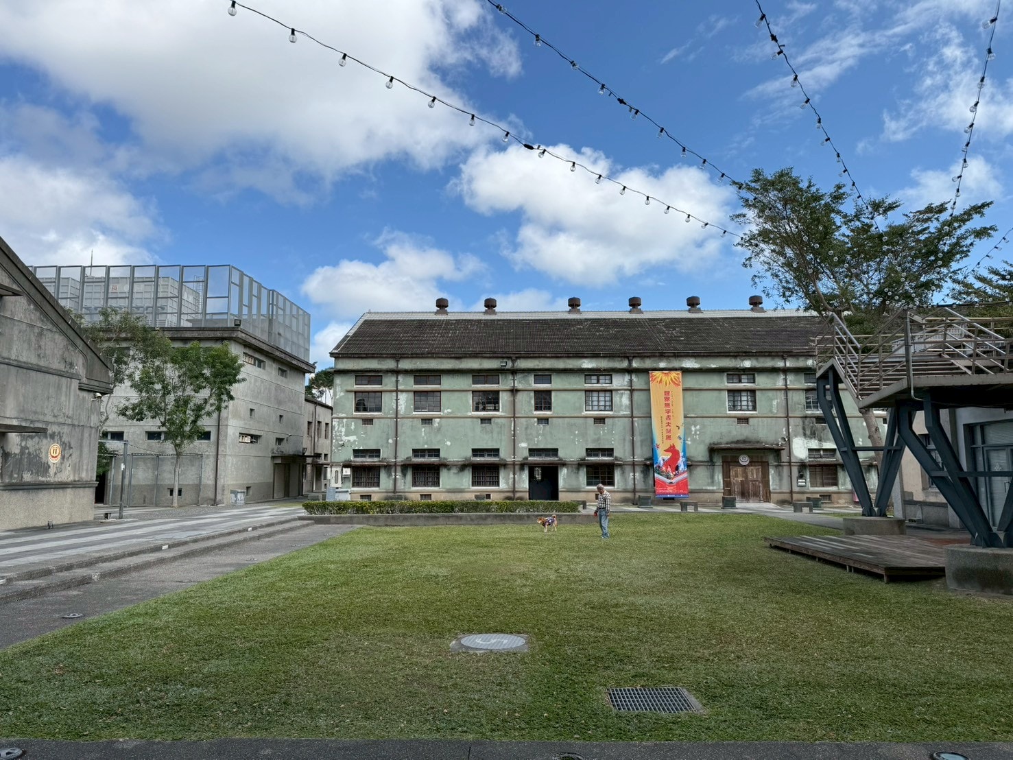 【花蓮旅遊住宿●愛玩客推薦】入夜後請小心?全台首座沉浸式解謎飯店「偵探寓所 Mazor Hotel」 ,千元入住英倫復古風! - 第29張圖 【花蓮旅遊住宿●愛玩客推薦】入夜後請小心?全台首座沉浸式解謎飯店「偵探寓所 Mazor Hotel」 ,千元入住英倫復古風!