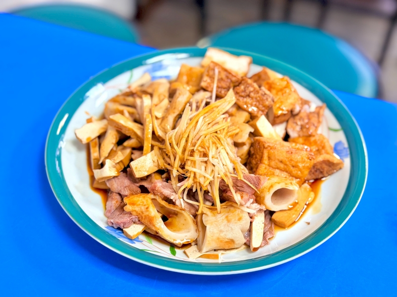 【基隆旅遊住宿●愛玩客推薦】粼島旅宿 Spangle Inn：正濱漁港彩虹屋第一排！坐擁港景的文青工業風老宅，還有質感共享廚房與寵物友善空間